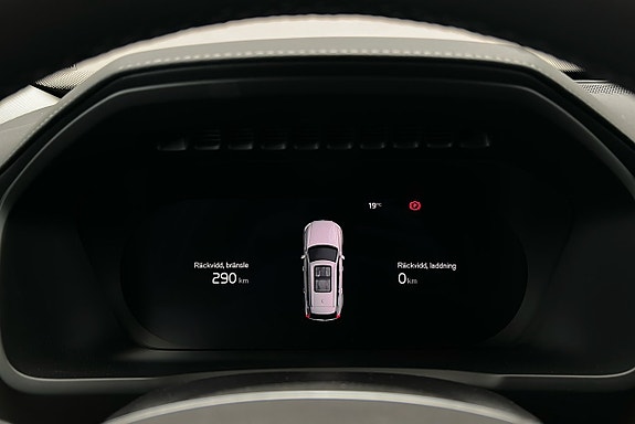 Volvo XC90 8 of 30