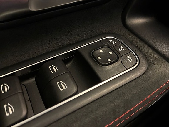 Mercedes-Benz CLA250 e 14 of 16