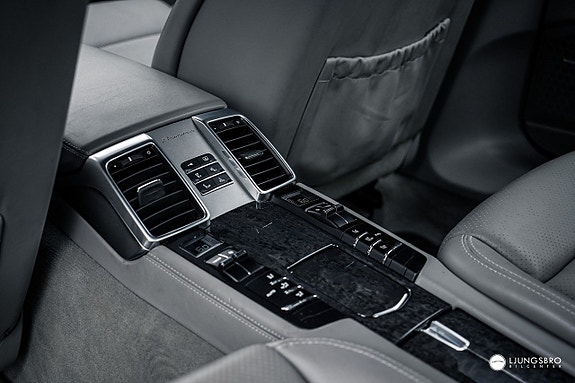 Porsche Panamera S 15 of 20