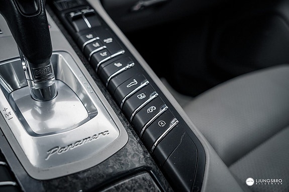 Porsche Panamera S 11 of 20