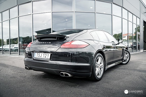 Porsche Panamera S 2 of 20