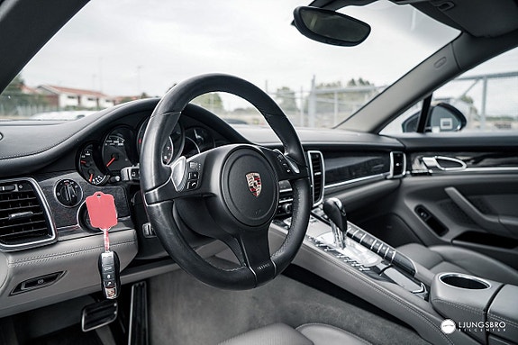 Porsche Panamera S 7 of 20