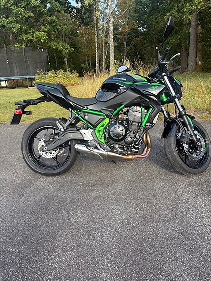 Kawasaki Z650 4 of 13
