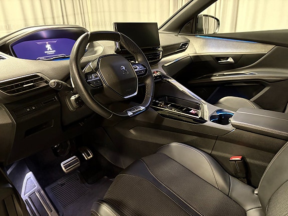 Peugeot 3008 8 of 17
