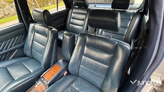 Mercedes-Benz 300 SE 14 of 18