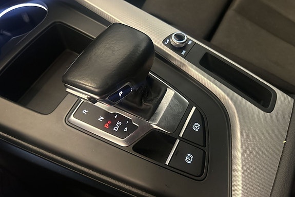 Audi A4 24 of 30