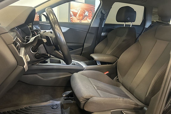 Audi A4 14 of 30