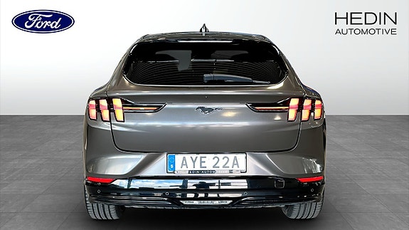 Ford Mustang Mach-E 7 of 22