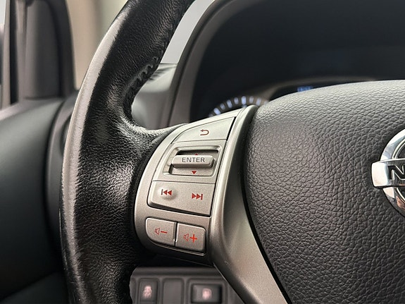 Nissan Navara 21 of 30