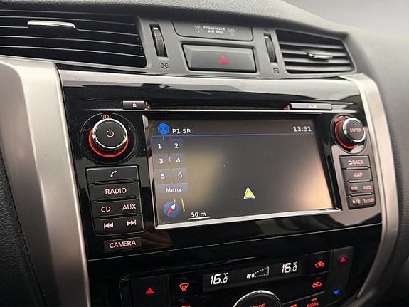 Nissan Navara 24 of 30