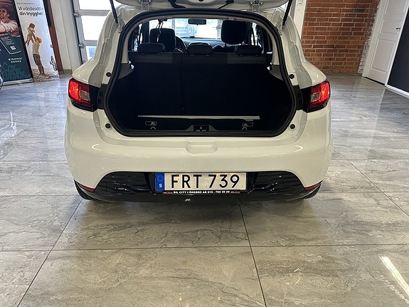 Renault Clio 11 of 20