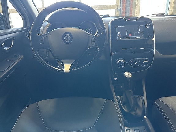 Renault Clio 13 of 20