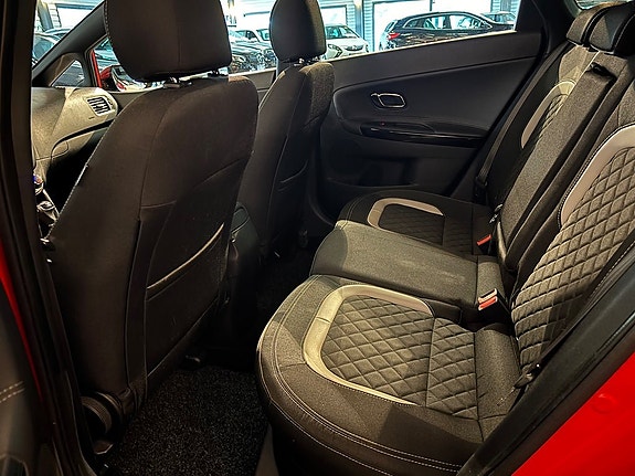 Kia Ceed 12 of 13