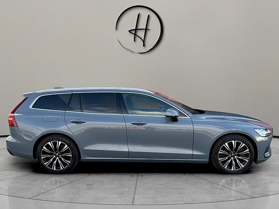 Volvo V60 7 of 30