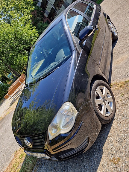 Volkswagen Polo 2 of 10