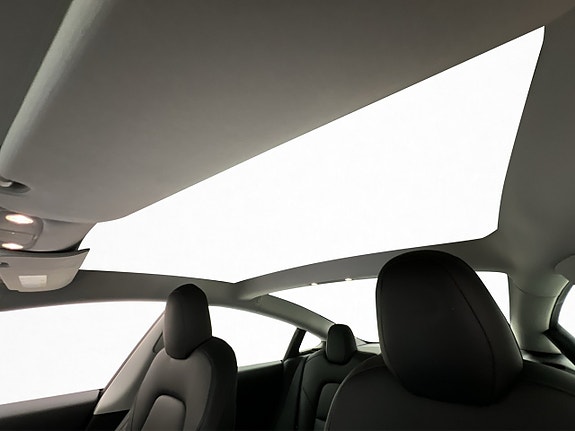 Tesla Model 3 11 of 29