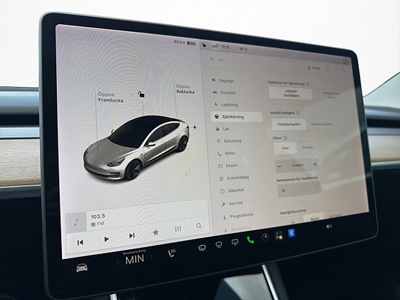 Tesla Model 3 21 of 29