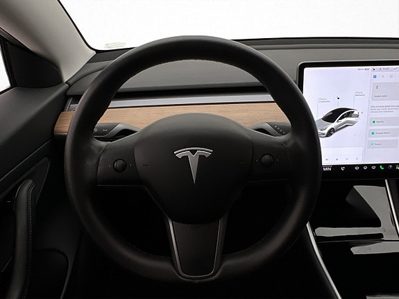 Tesla Model 3 14 of 29