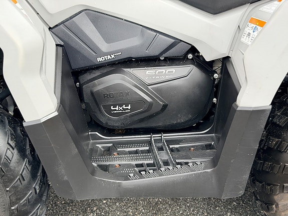Can-Am Outlander 500 DPS Välhållen/Traktor A Reg/Nyservad 1.000:-/mån Frakt 18 of 20