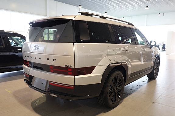 Hyundai Santa Fe 4 of 29