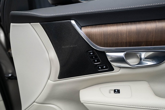 Volvo V90 Cross Country 15 of 25