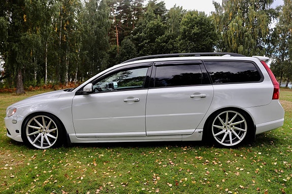 Volvo V70 7 of 11
