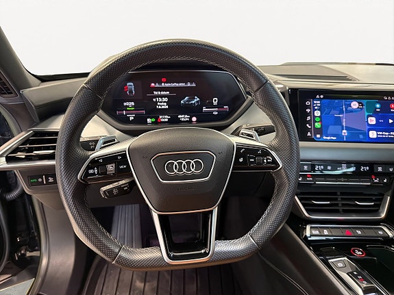 Audi e-tron GT 15 of 22