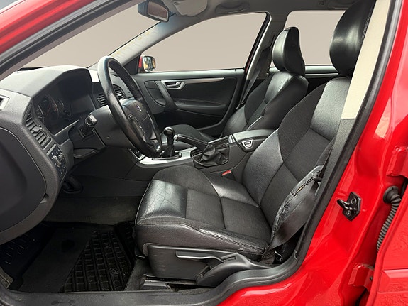 Volvo V70 5 of 9