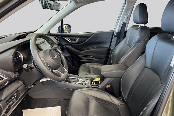 Subaru Forester 8 of 19