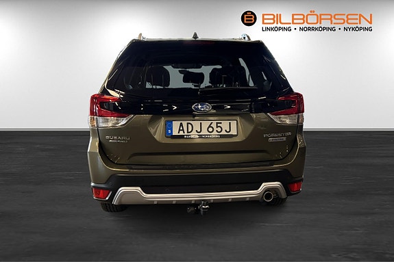 Subaru Forester 5 of 19