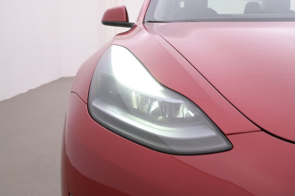 Tesla Model 3 26 of 27