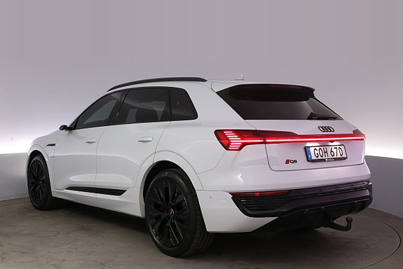 Audi Q8 4 of 27