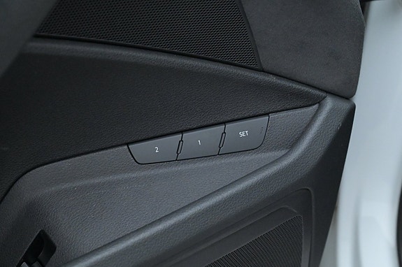 Audi Q8 13 of 27