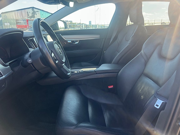 Volvo V90 6 of 15
