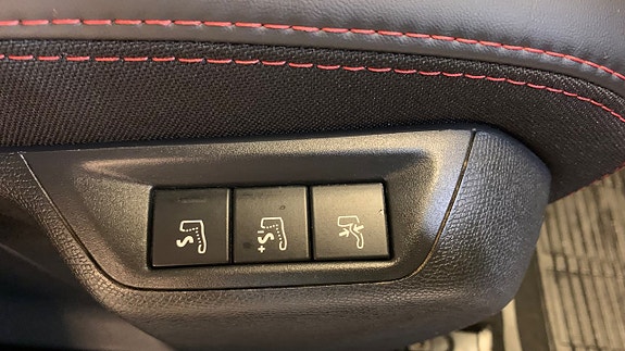 Peugeot 308 SW 10 of 14