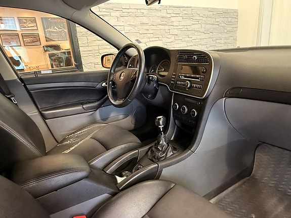 Saab 9-3 13 of 19