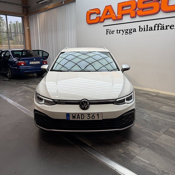 Volkswagen Golf Alltrack 6 of 13
