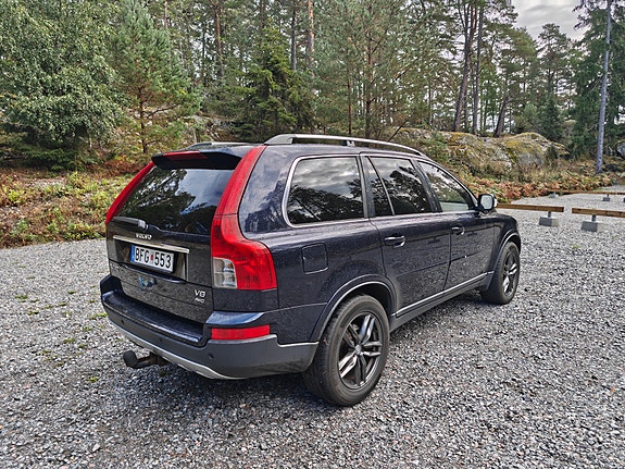 Volvo XC90 4 of 12