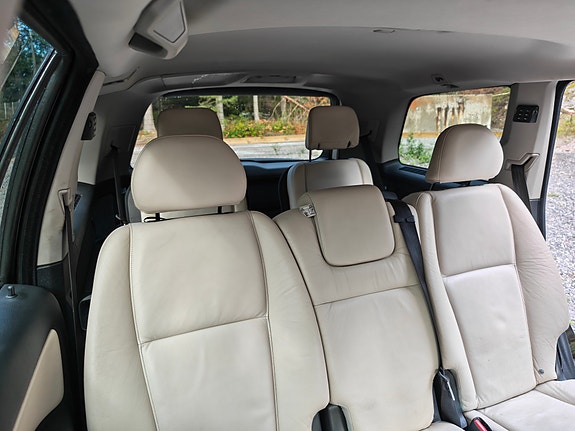 Volvo XC90 9 of 12