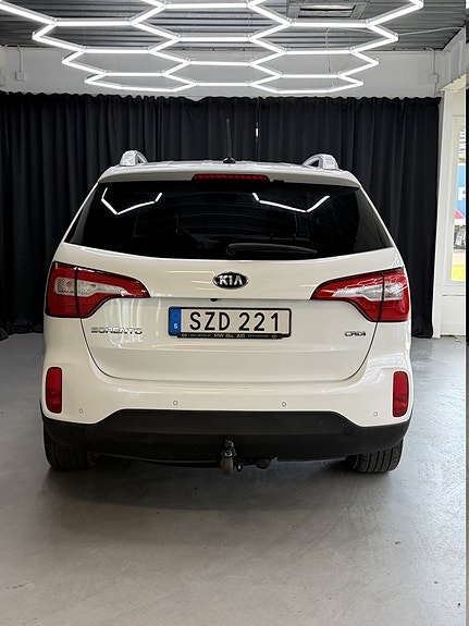Kia Sorento 9 of 13