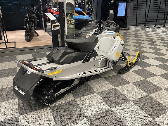 Ski-Doo MXZ NEO 600 -23 *38 Mil 1 ägare* 3 of 3