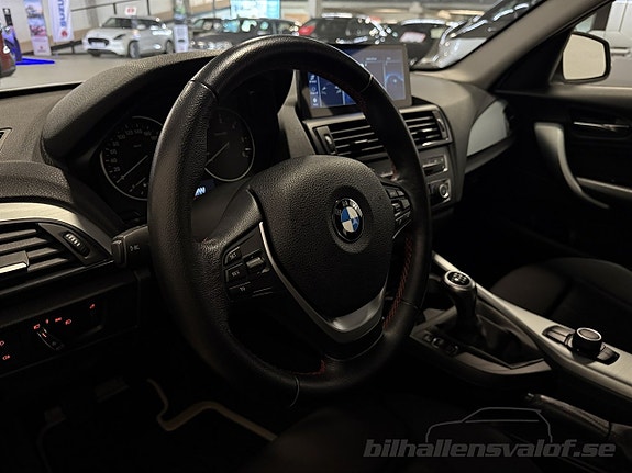BMW 116d 3 of 11