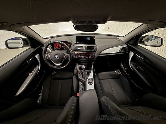 BMW 116d 4 of 11