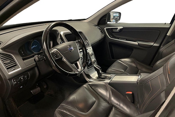 Volvo XC60 11 of 22