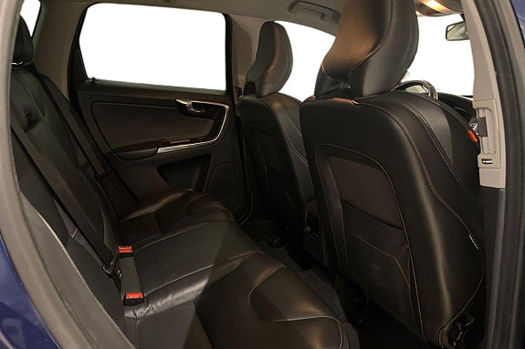 Volvo XC60 19 of 22