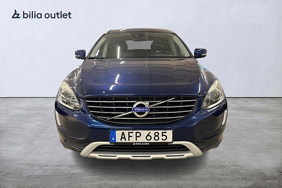Volvo XC60 3 of 22