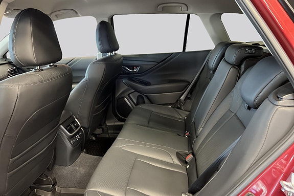 Subaru Outback 9 of 18
