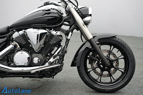 Yamaha XVS950A Midnight Star *Nya Däck 12 of 23