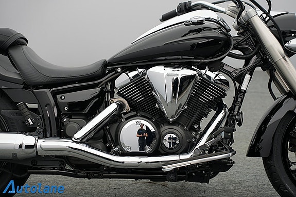 Yamaha XVS950A Midnight Star *Nya Däck 11 of 23
