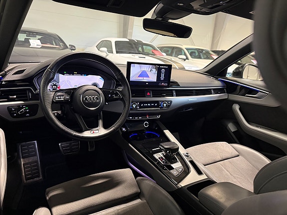 Audi A4 14 of 28
